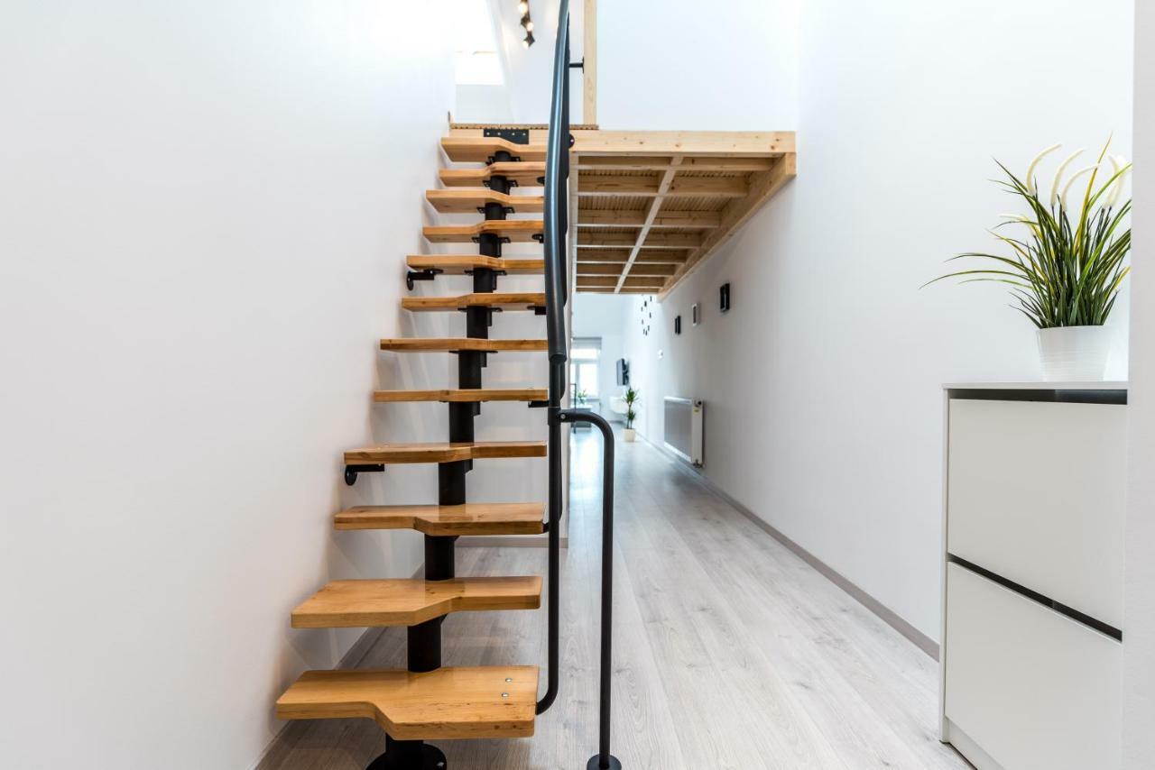 Panorama Twin Loft Superior Apartment Poznan Bagian luar foto